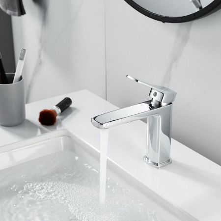 Смеситель Raffine F0199 на раковину хром