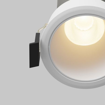 Светильник встраиваемый Maytoni Technical Dip DL116-10W-3K-W